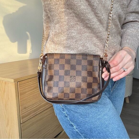 ✅AUTHENTIC✅LOUIS VUITTON Ebene Damier Truth Cosmetic Pouch - Picture 3 of 17